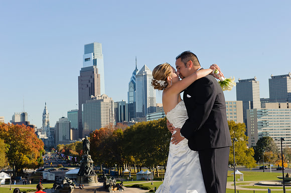 the Kiss, Philadelphia wedding, Christine Foster photo