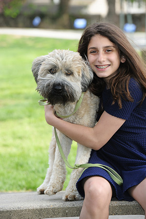 A Girl and her Dog, Mainline Reform Temple