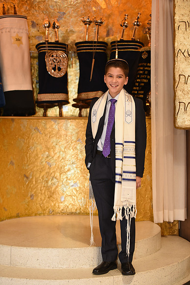 Temple Mainline Reform, Bar Mitzvah Portrait, Christine Foster photo, Philadelphia Mitzvah