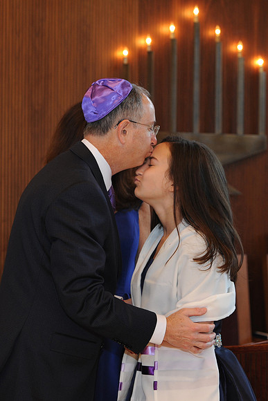 Candid in the moment Photography, philadelphia Mitzvah, Temple Brith Achim, Christine Foster Photo