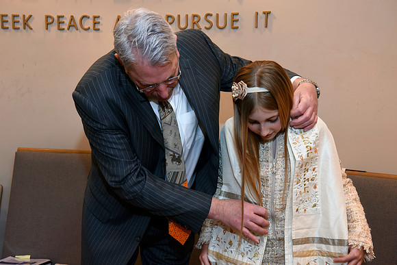 Candid Natural Photography, Philly Mitzvah, Temple Beth David, Philadelphia, Christine Foster Photo