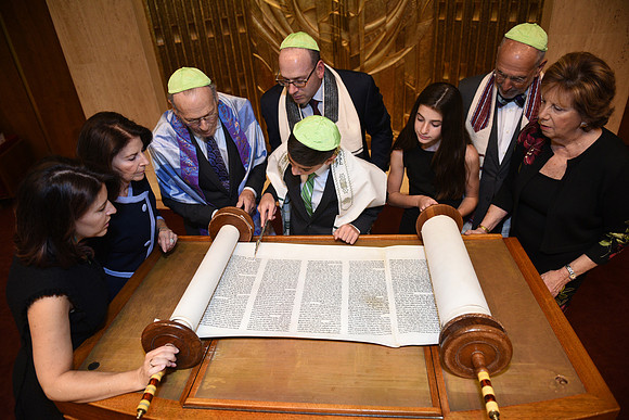 Family Photography, Documentary Photography, Philadelphia Bar Mitzvah, Temple Har Zion